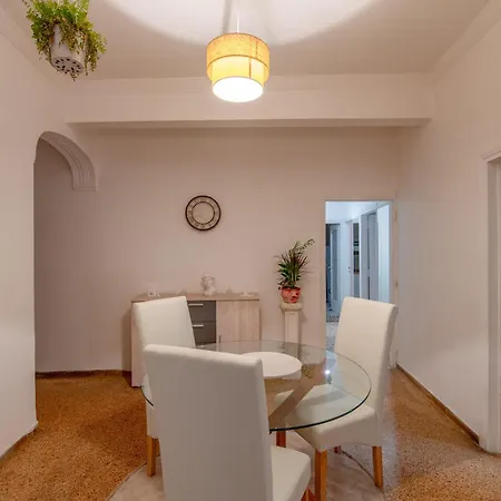 3bedroom Near Acropolis