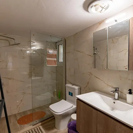 3bedroom Near Acropolis Apartment *