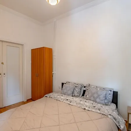 3bedroom Near Acropolis Apartment